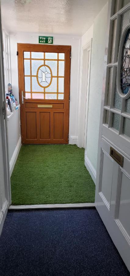Ash Hotel B&B Exmouth Bagian luar foto