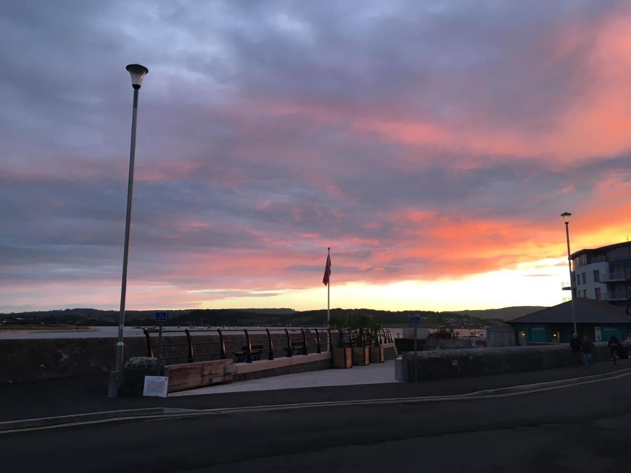 Ash Hotel B&B Exmouth Bagian luar foto